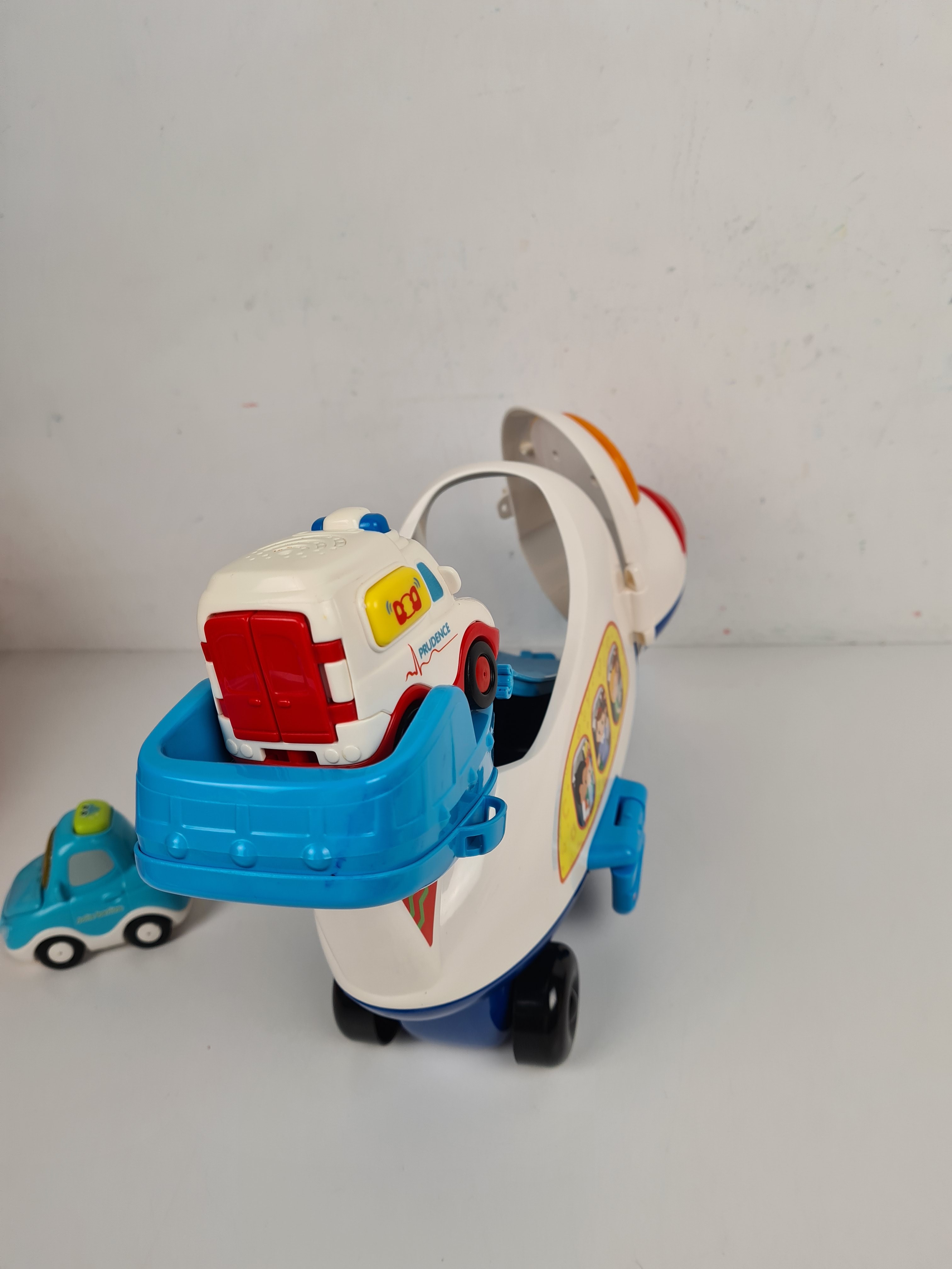 Avion cargo tut tut avec 2 petites voitures - Vtech - 34cm Bon état - Vue 5 - 